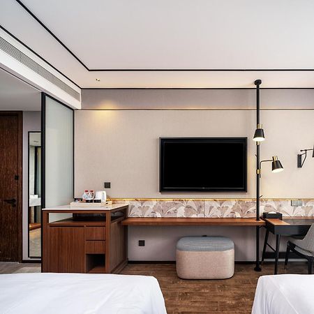 Hilton Garden Inn Beijing Guomao Bagian luar foto