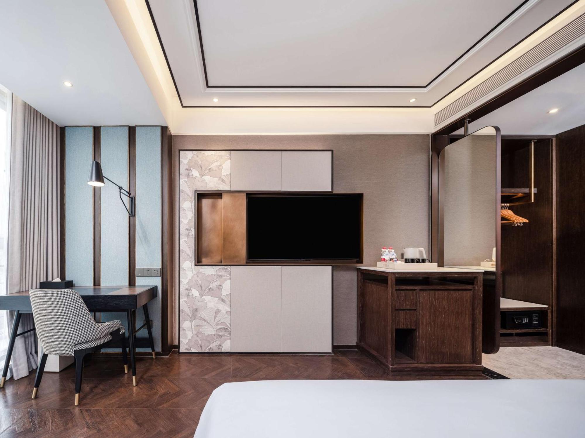 Hilton Garden Inn Beijing Guomao Bagian luar foto