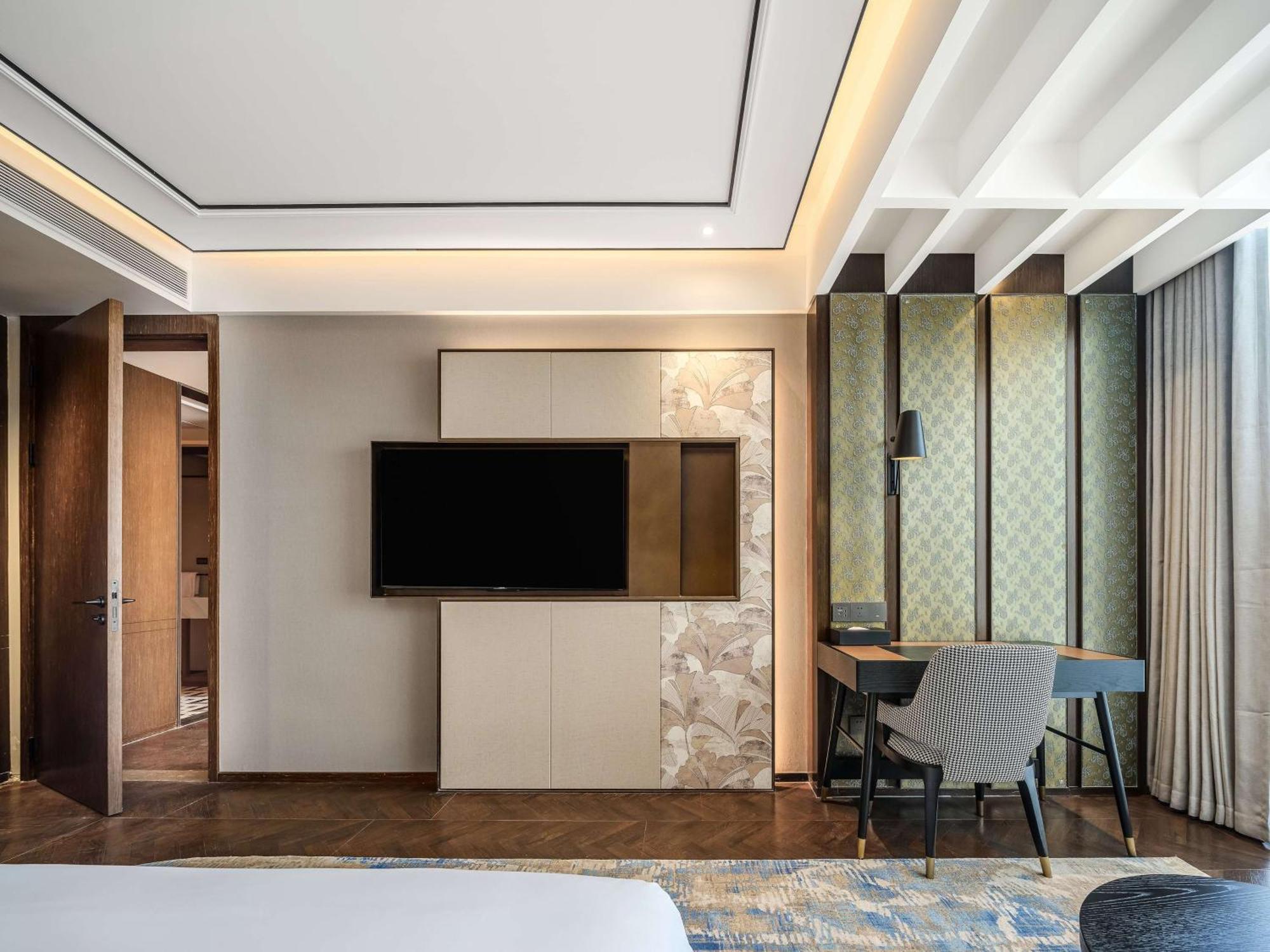 Hilton Garden Inn Beijing Guomao Bagian luar foto