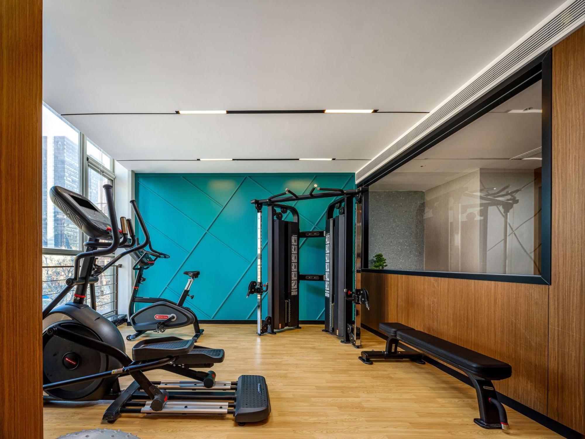 Hilton Garden Inn Beijing Guomao Bagian luar foto