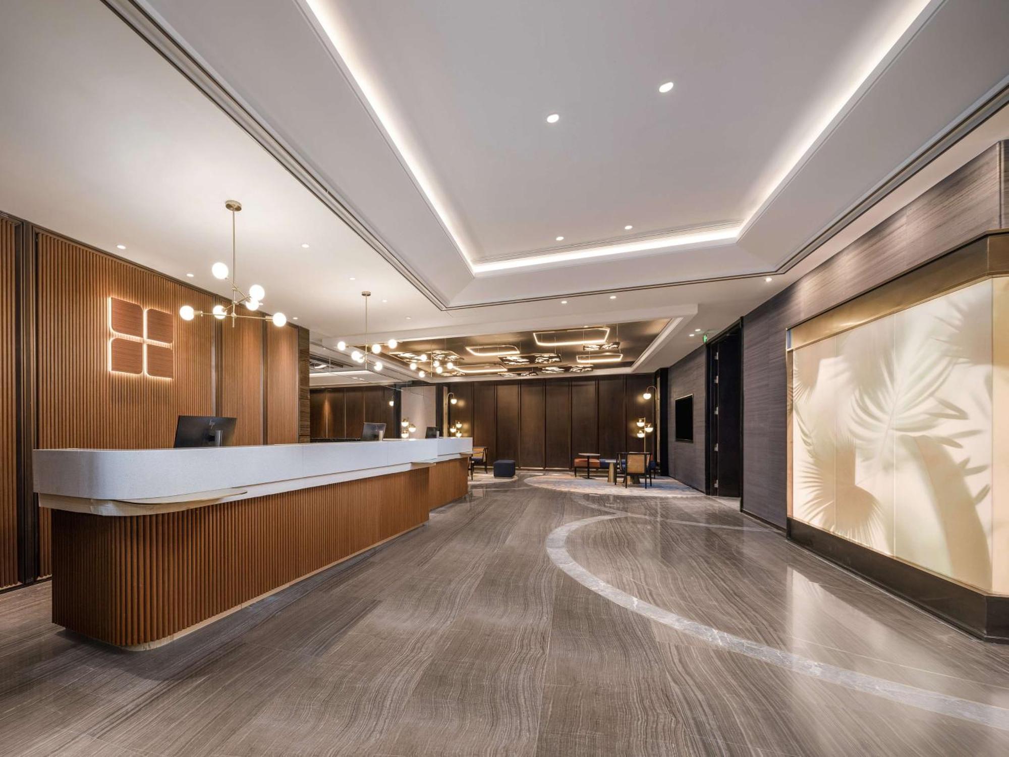 Hilton Garden Inn Beijing Guomao Bagian luar foto