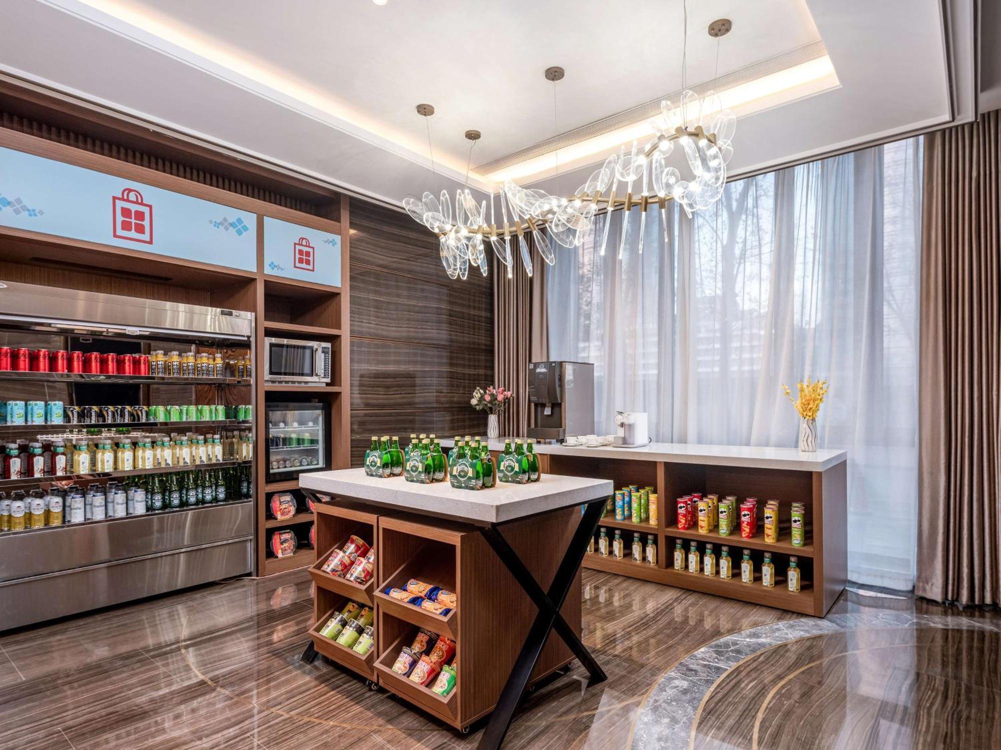 Hilton Garden Inn Beijing Guomao Bagian luar foto