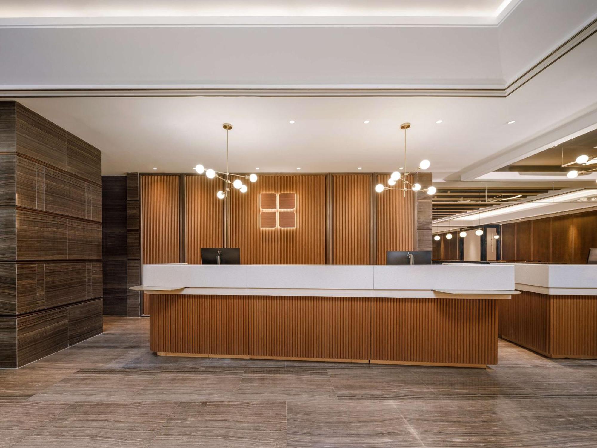 Hilton Garden Inn Beijing Guomao Bagian luar foto