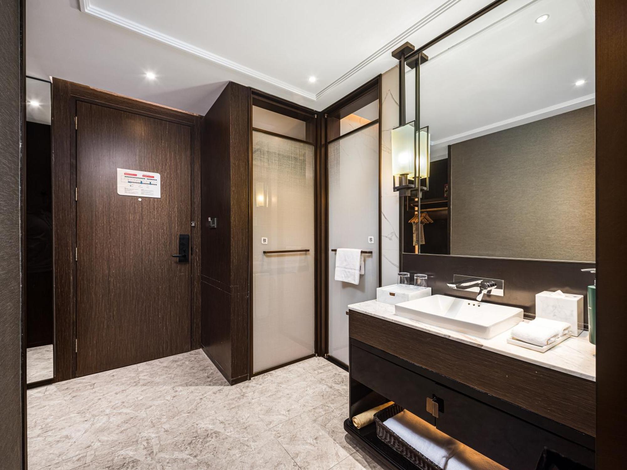 Hilton Garden Inn Beijing Guomao Bagian luar foto