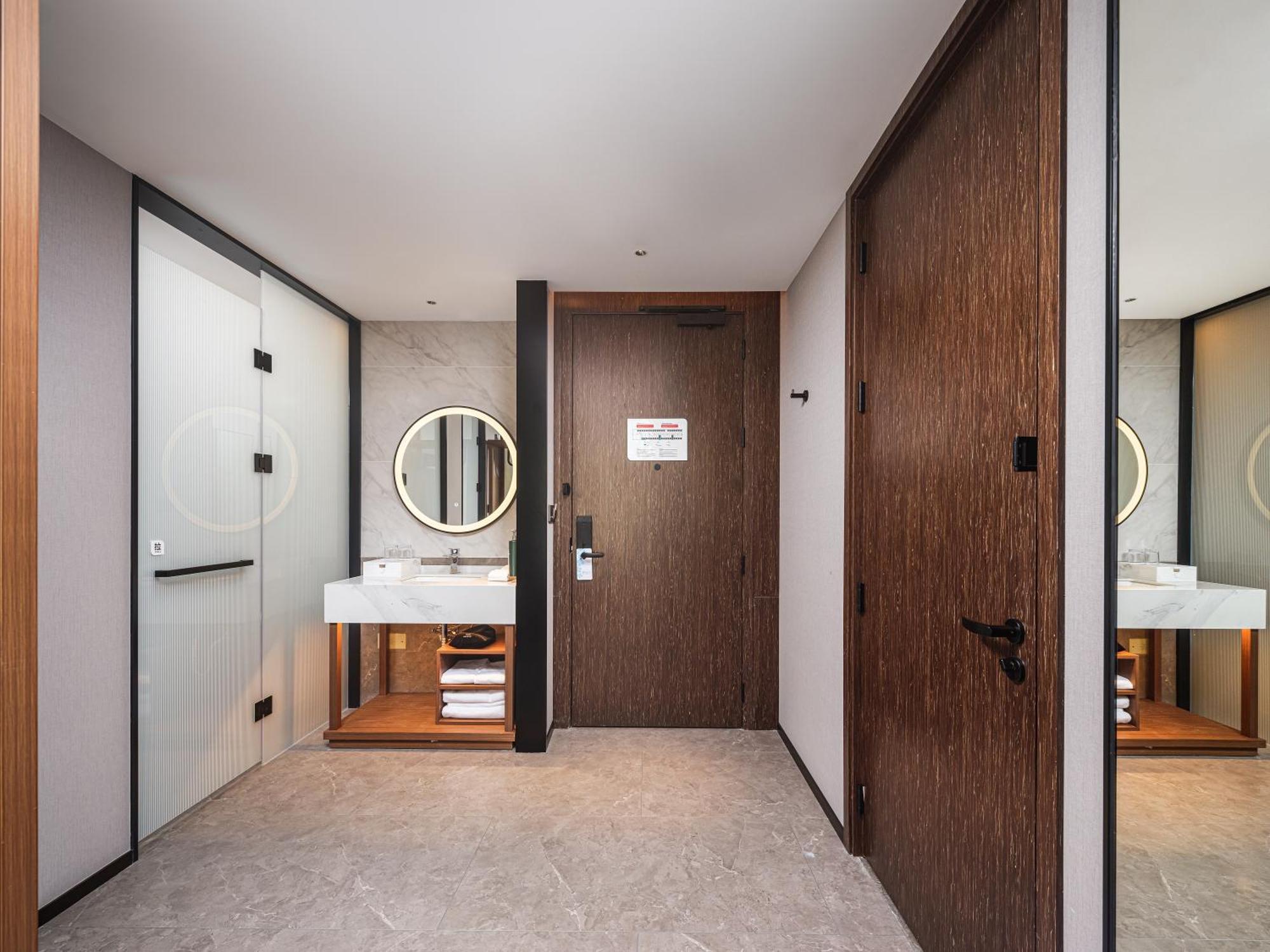Hilton Garden Inn Beijing Guomao Bagian luar foto